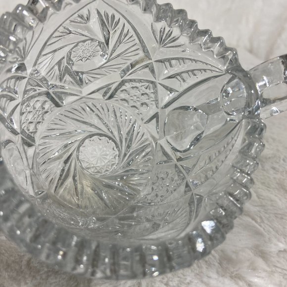 Antique American Cut Glass Sugar Bowl with Handles - Picture 4 of 10